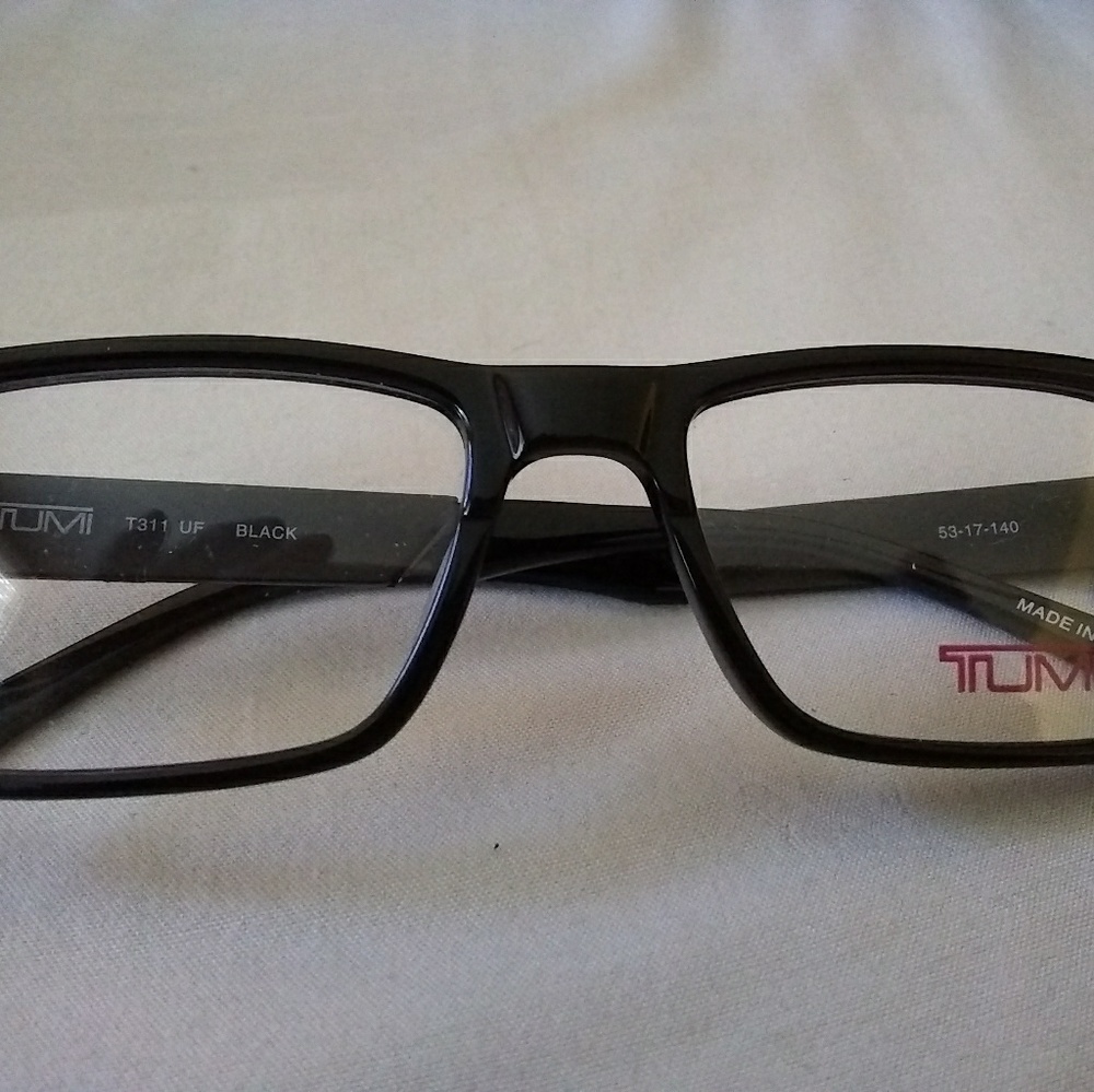 Tumi Men Eyeglasses T 311 Black